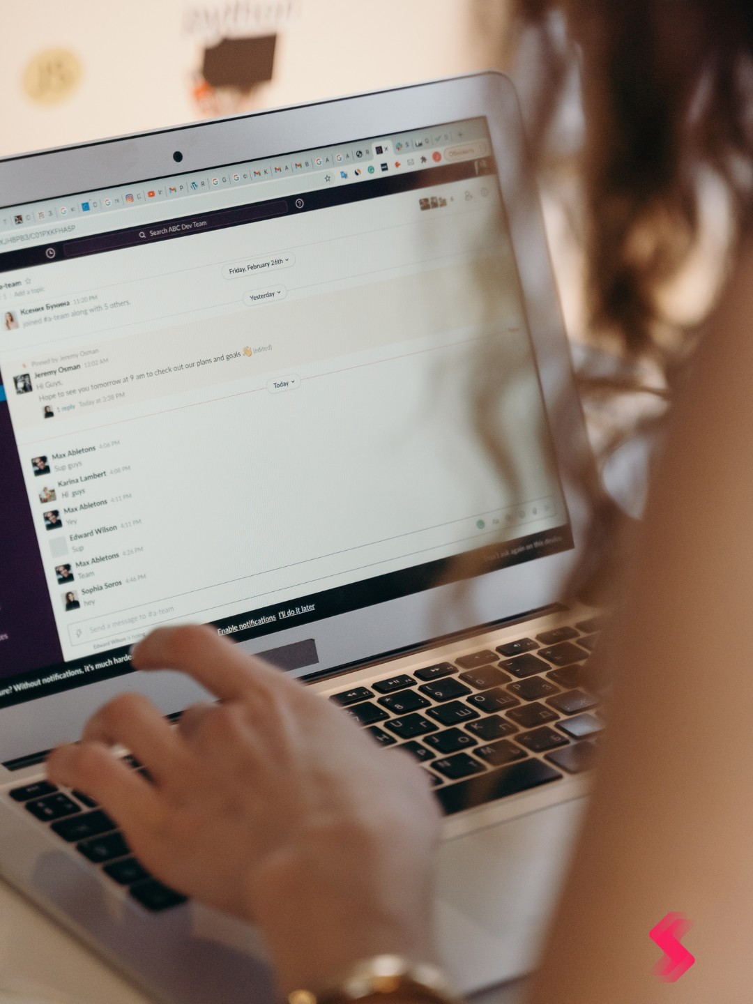 Map showing network connections across Latin America